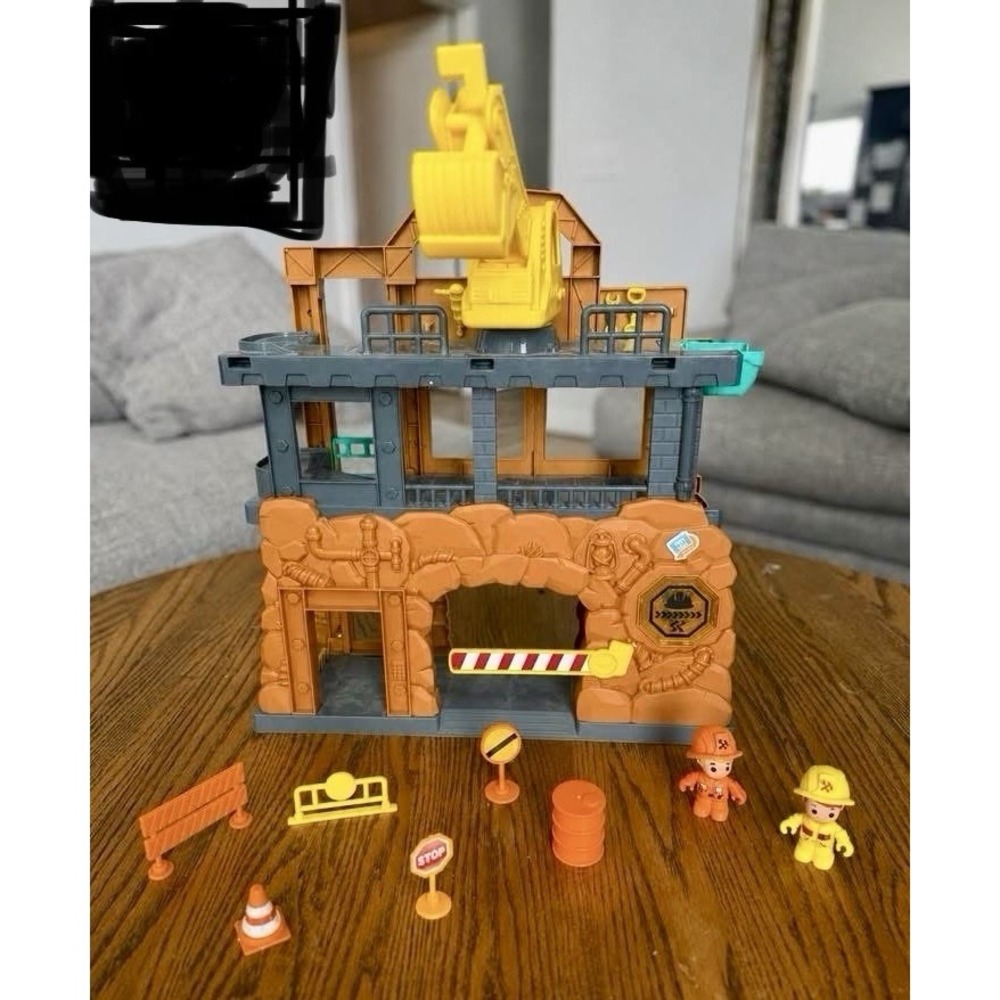 Kid Connection Mega Construction Site Play set with Crane & Accessories